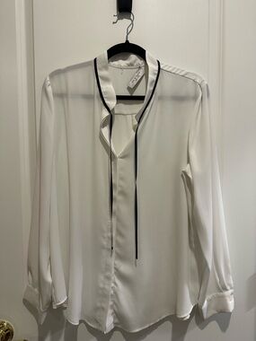 Lola & Sophie Cream Tie-Neck Long Sleeve Blouse with Black Trim